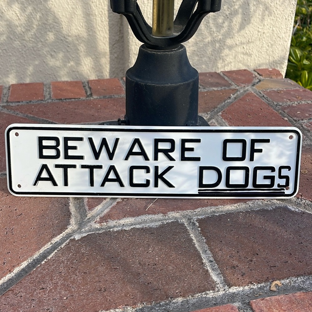Beware of Dogs sign